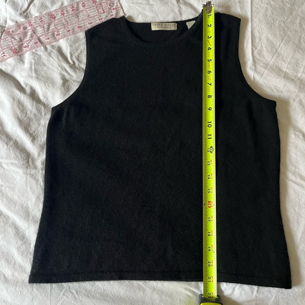 Lord & Taylor 100% Cashmere Vest women’s M - slipover, tank top - Picture 7 of 9